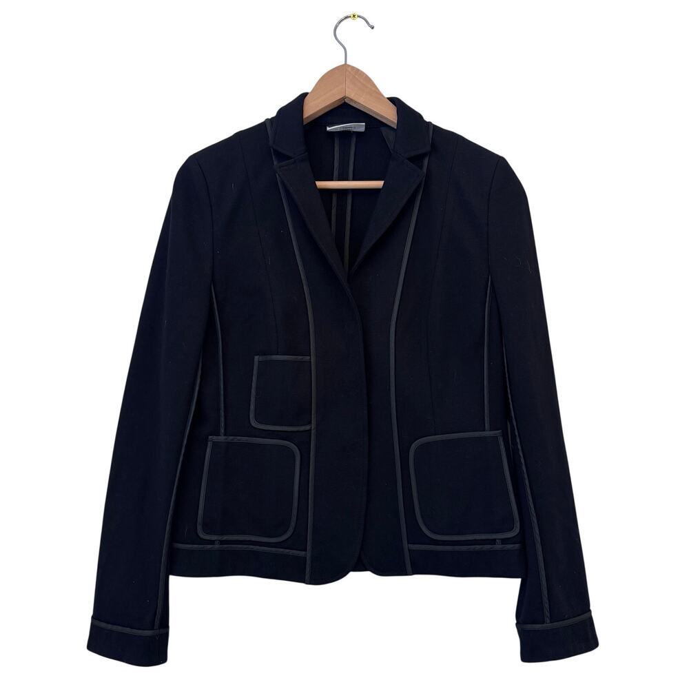 Akris Punto black fitted blazer satin piping details patch pockets Sz 8 Office